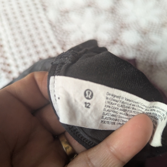 Lululemon Black Leopard Print Crop Top - Picture 5 of 6